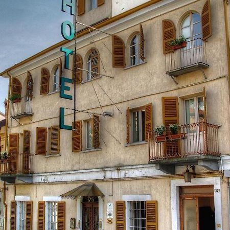 Hotel Pino Torinese Exterior foto