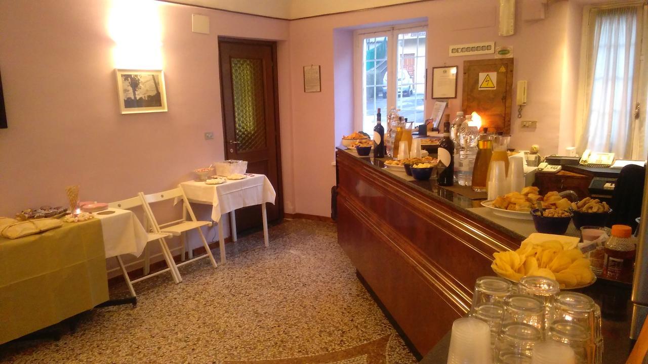 Hotel Pino Torinese Exterior foto